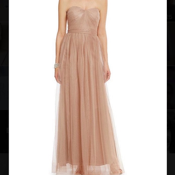 Beautiful gown for any occasion - Picture 4 of 4